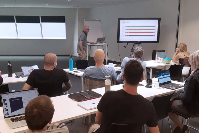 L'équipe en team meeting
