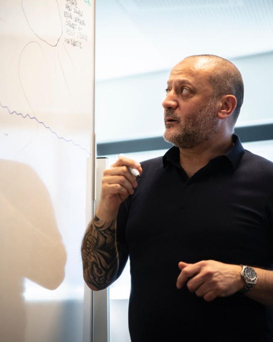 Michael fait une présentation